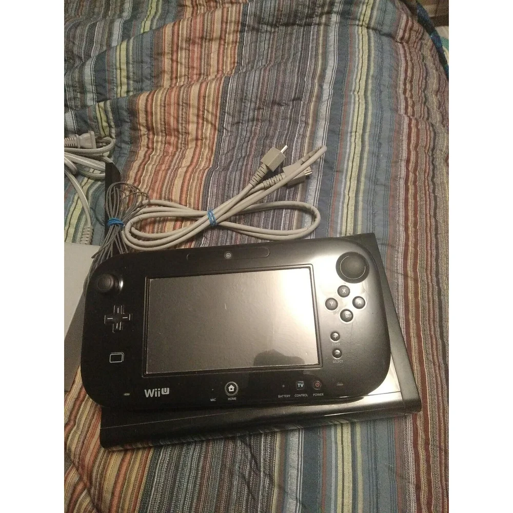 Nintendo Wii U 32GB Black Deluxe Console & Gamepad WUP-101(02) Tested